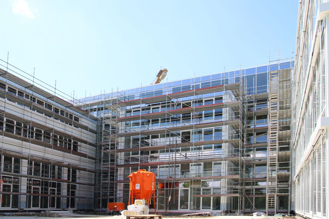 Athens_WEC_Finanzamt1