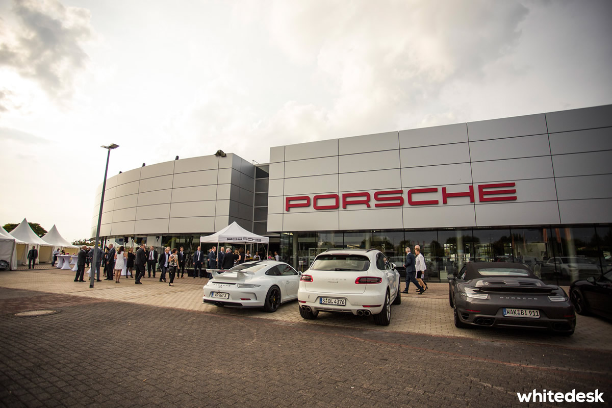 Wunderschne Porsche Zentrum Erfurt Bild